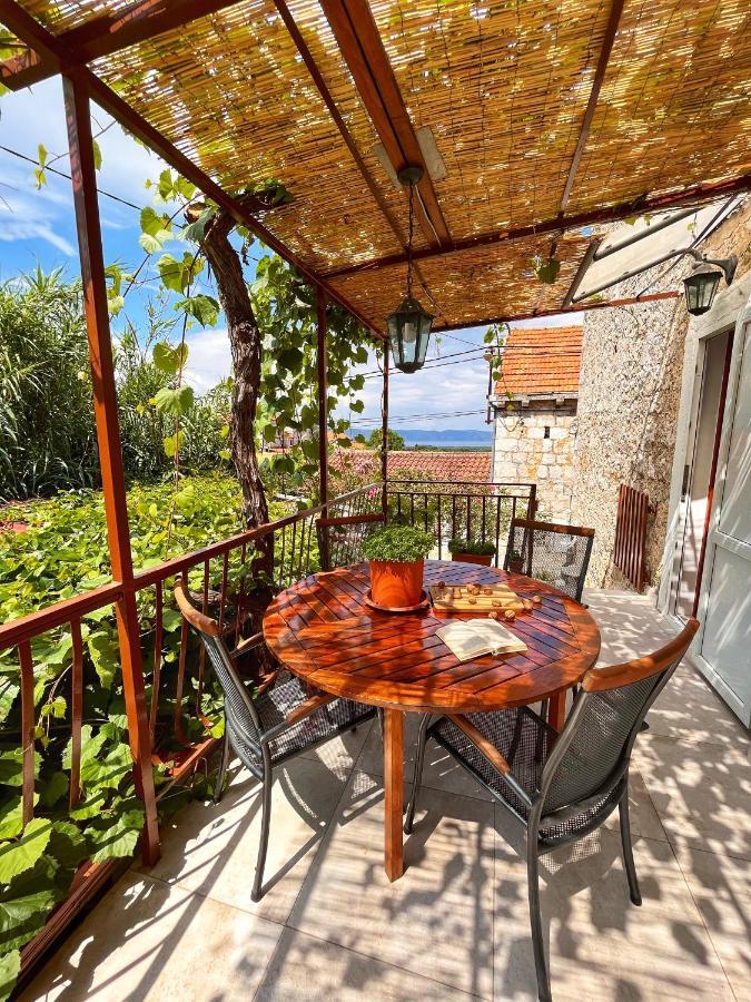 Holiday Home Skala With Hot Tub & Kala With Terrace Pitve المظهر الخارجي الصورة